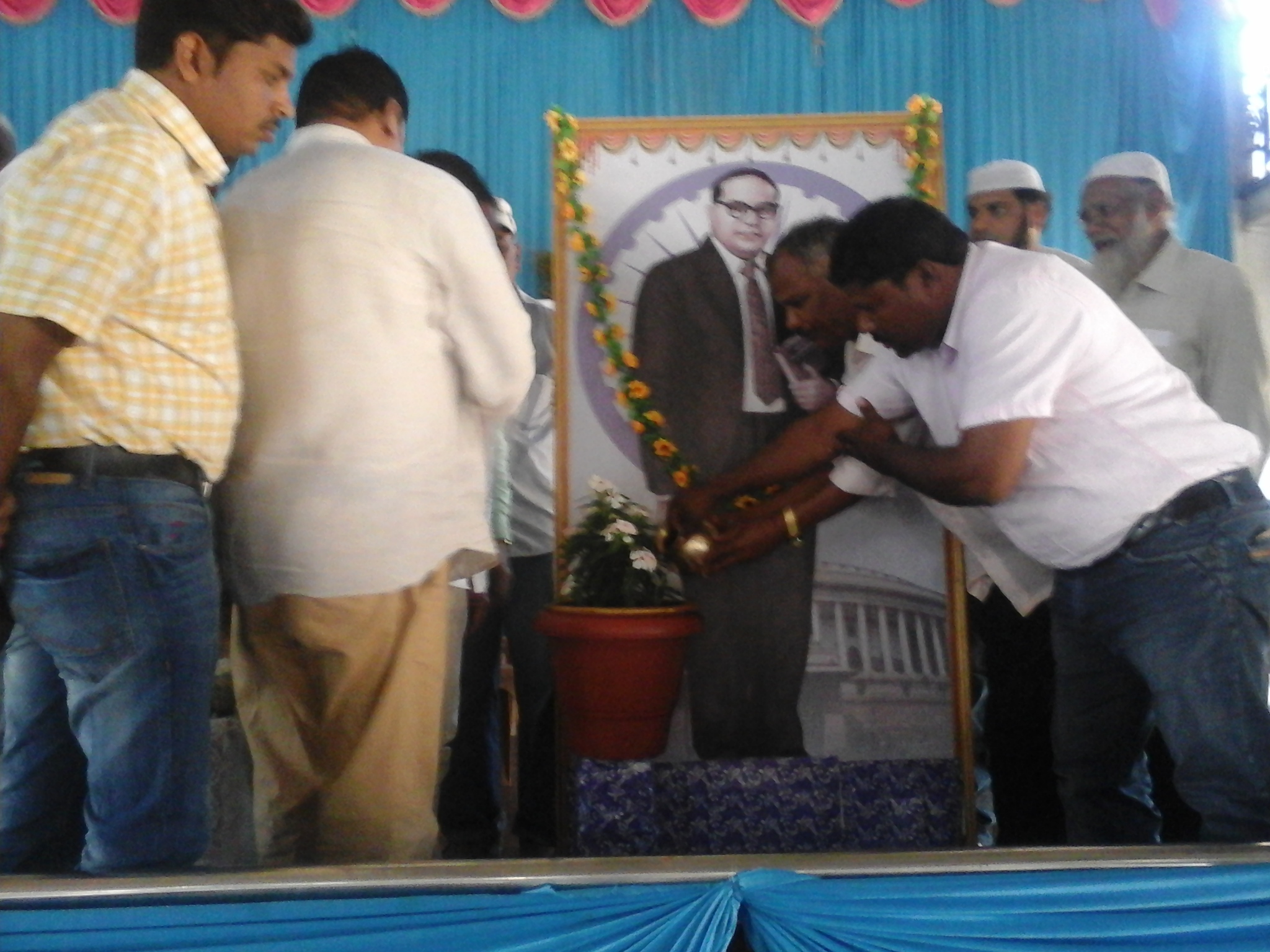 ಸಂವಿಧಾನದಲ್ಲಿ ಸರ್ವರಿಗೂ ಅವಕಾಶ ನೀಡಿದವರು ಅಂಬೇಡ್ಕರ್:  ಝಾಕೀರ್ ಹುಸೈನ್